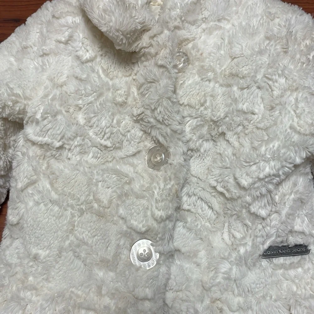 CALVIN KLEIN Little Girl's Textured Faux Fur Coat size 5